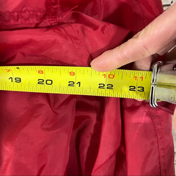 Girls red gap hooded windbreaker size L/XL - Picture 5 of 10